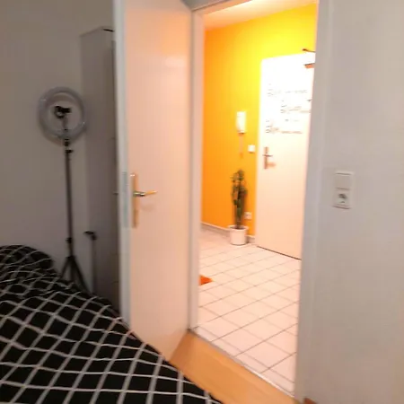 Studentenzimmer Mittwoch Bis Samstag - Erst Anfragen *