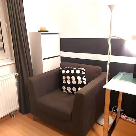 Studentenzimmer Mittwoch Bis Samstag - Erst Anfragen *